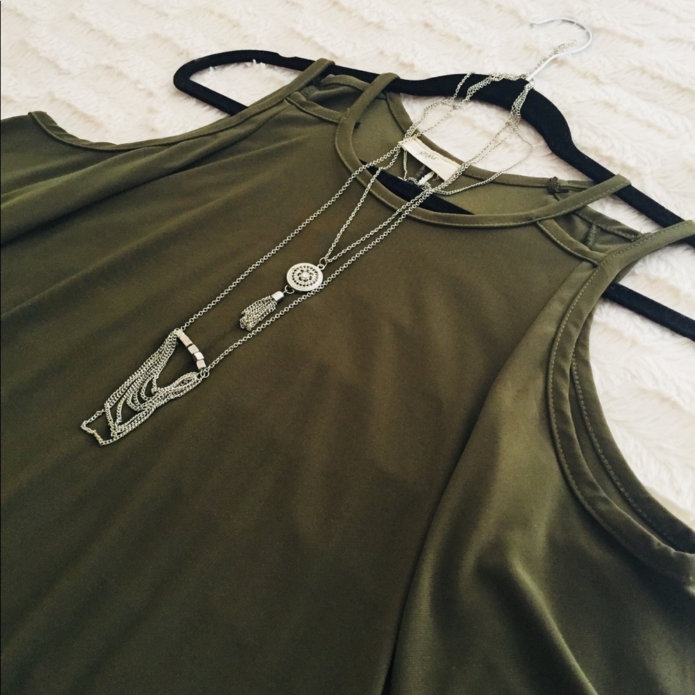 ✨Cold Shoulder Dress